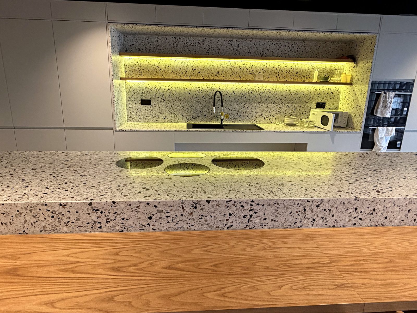 Kitchen counter detail